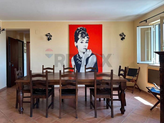 Appartamento con 5 locali in vendita in via grotte, Furci Siculo