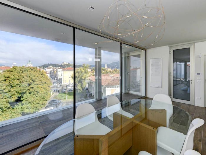 Casa con 5 locali in vendita in Piazzale Cremona, Solferino Diaz, Brescia