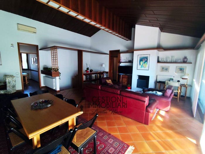 Casa con 6 locali in vendita in Centro, Istrana