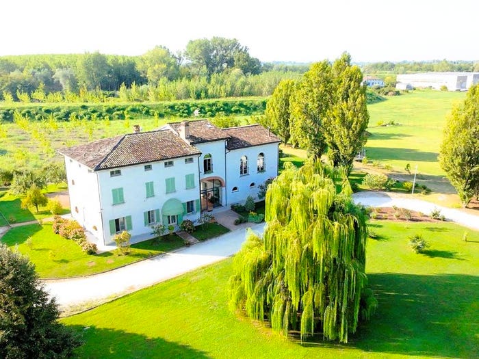 Casa con 6 locali in vendita in Strada Provinciale di Golese, Torrile