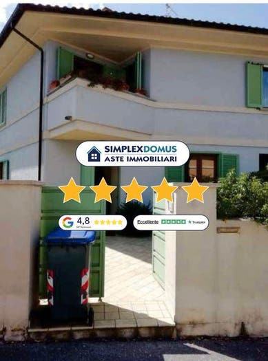 Casa con 6 locali in vendita in Via Antonio Mancinelli, Via Piave, Foligno