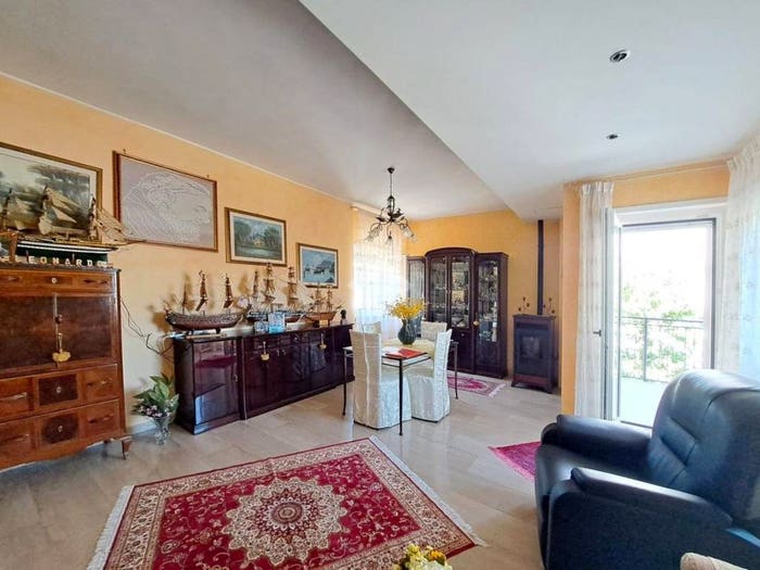 Appartamento con 5 locali in vendita in Via Mola, Centro, Fabrica di Roma