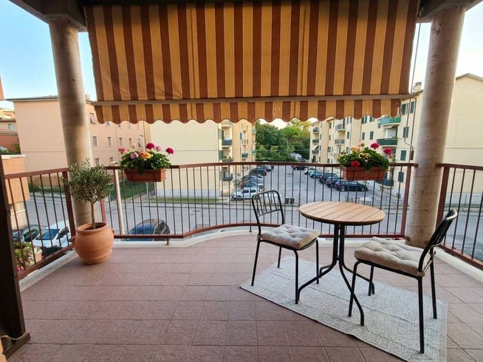Appartamento trilocale in vendita in Via Esino, Torrette, Ancona