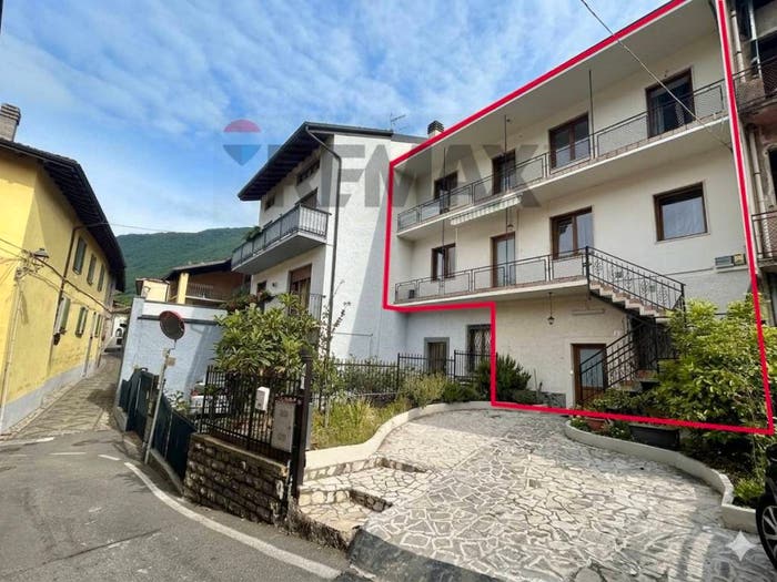 Casa con 5 locali in vendita in Endine, Endine Gaiano