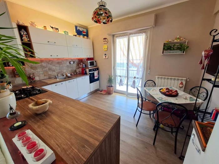 Casa con 6 locali in vendita in Centro, Lumarzo