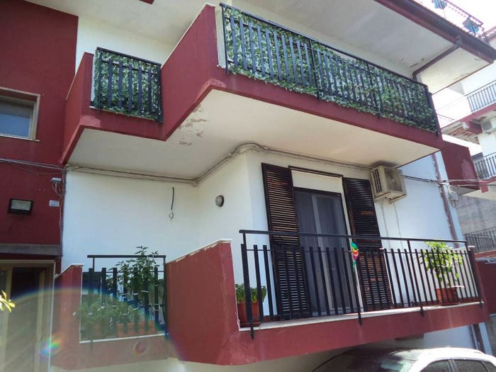 Appartamento quadrilocale in vendita in Via Santa Maria la Stella, Santa Maria La Stella, Aci Sant'Antonio