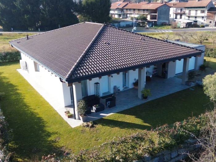 Casa quadrilocale in vendita in Via per Meina, Ghevio, Meina