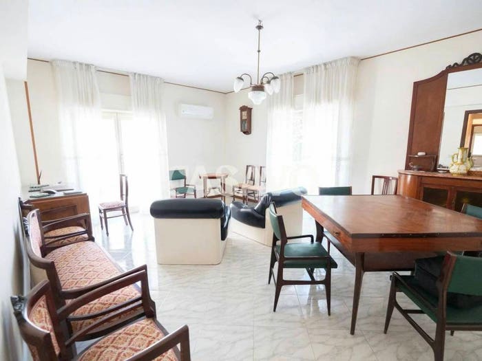 Appartamento con 6 locali in vendita in Vicolo Napoli, Centro, Gioiosa Marea