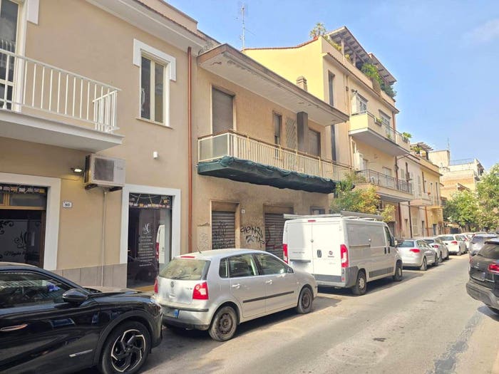 Casa con 6 locali in vendita in Via Luglio, Centro, Nettuno