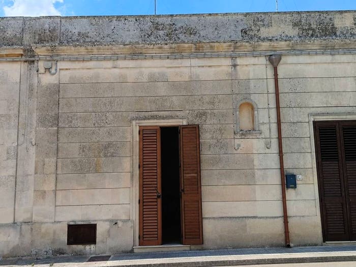 Casa bilocale in vendita in Via Ugo Foscolo, Martano