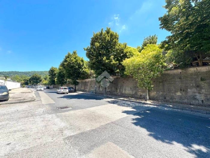Appartamento trilocale in vendita in Via Padula, Pianura, Napoli