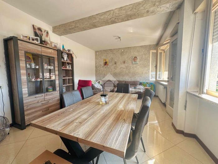Appartamento trilocale in vendita in Piazza Monumento, Cisterna, Coseano