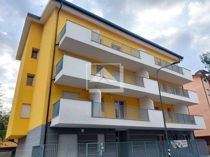 Appartamento bilocale in vendita in Via degli Umiliati, Ponte Lambro, Milano