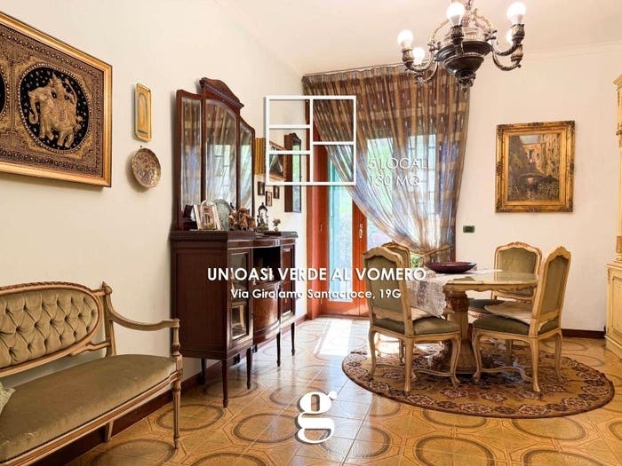 Appartamento con 5 locali in vendita in Via Girolamo Santacroce, Vomero, Napoli