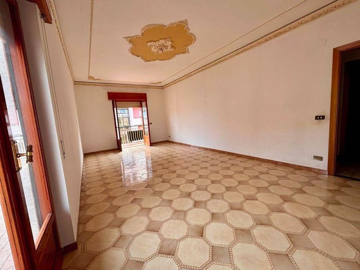 Appartamento con 6 locali in vendita in Via Bernardo Mattarella, Centro, Bagheria