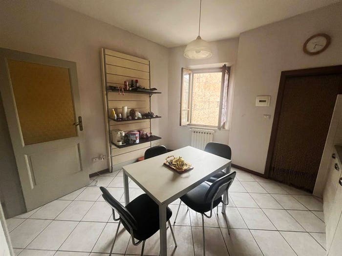 Casa con 5 locali in vendita in Pozzo Della Chiana, Foiano della Chiana