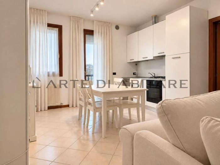 Appartamento trilocale in vendita in Via Chiesa, Centro, Morgano