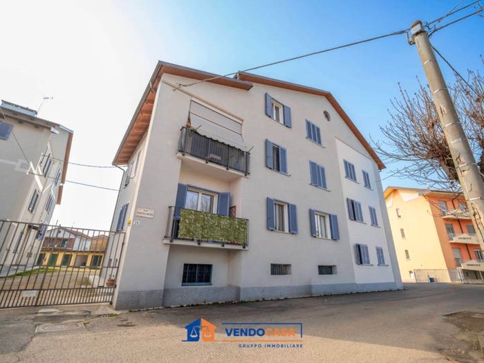 Appartamento trilocale in vendita in Via Giovanni Maria Palmero, Centro, Moretta