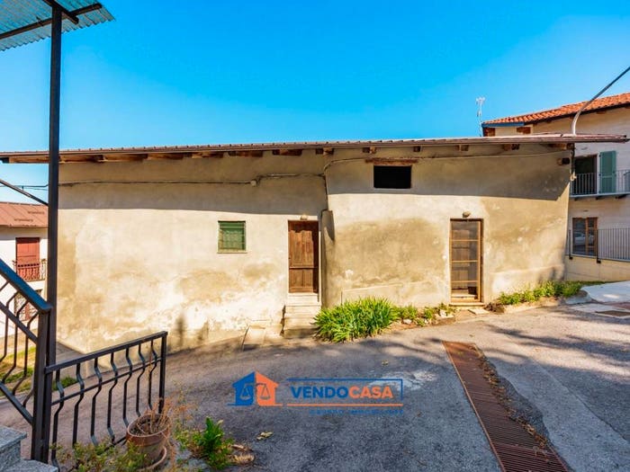 Casa con 5 locali in vendita in Via Soldato Anselmo, Centro, Monasterolo Casotto