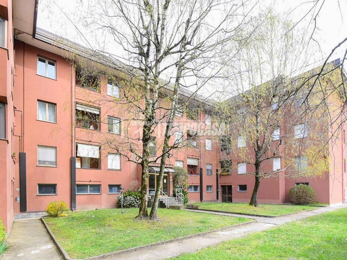 Appartamento bilocale in affitto in Via Paradiso, Lipomo