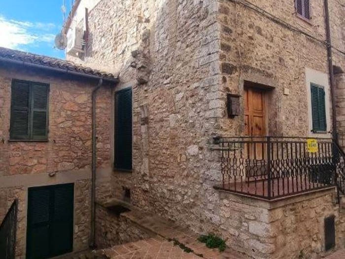 Appartamento trilocale in vendita in Portaria, Acquasparta