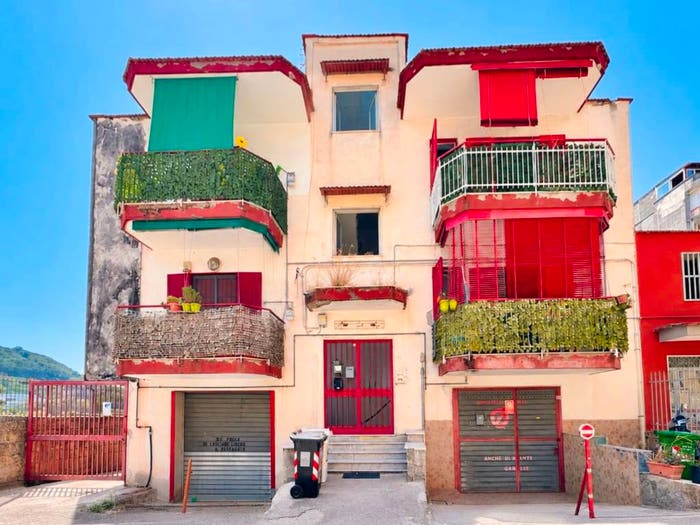 Appartamento bilocale in vendita in Via Trovatore, Pianura, Napoli