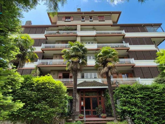Appartamento con 6 locali in vendita in Viale Alcide De Gasperi, A Annarumma A Gasperi F Tedesco, Avellino