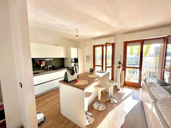 Appartamento quadrilocale in vendita in Via Romana, Limone Melara, La Spezia