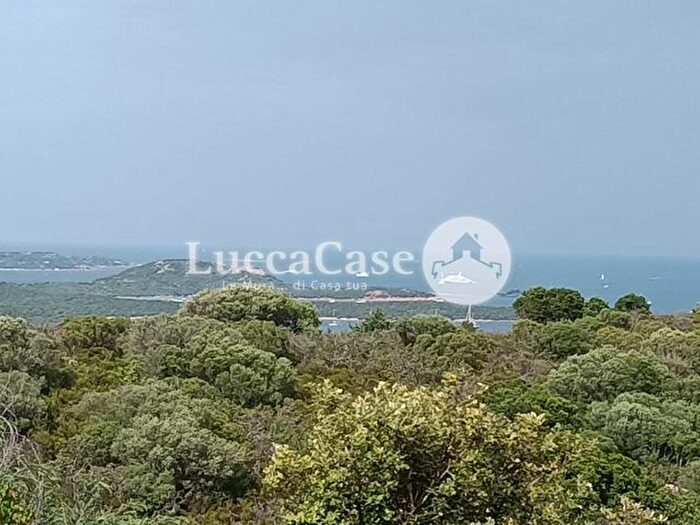 Casa con 6 locali in vendita in Milmeggiu Ss, Olbia