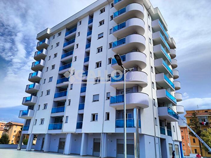 Appartamento quadrilocale in vendita in Via Giacomo Mancini, Mancini, Cosenza