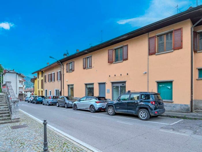Appartamento trilocale in vendita in Via Patrioti, Centro, Albino