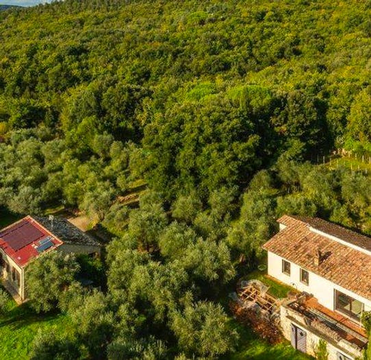 Casa con 6 locali in vendita in Piazza Roma, Monteriggioni