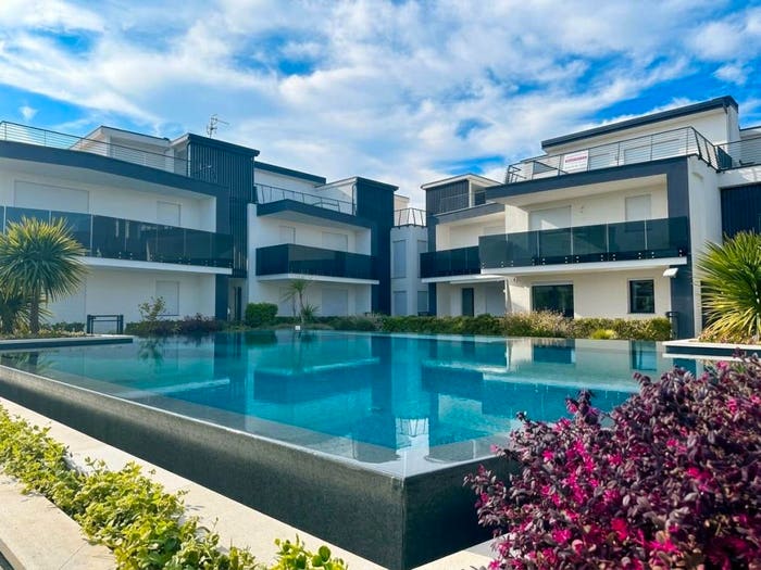 Appartamento trilocale in vendita in Via Don Bruno Pozzetti, Peschiera del Garda