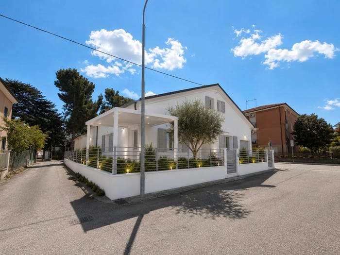 Appartamento trilocale in vendita in Via dei Colli, Via dei Colli Viale Verdi, Jesi