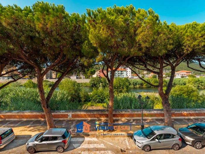 Casa con 6 locali in vendita in Vico Poggi, Centro, Albenga