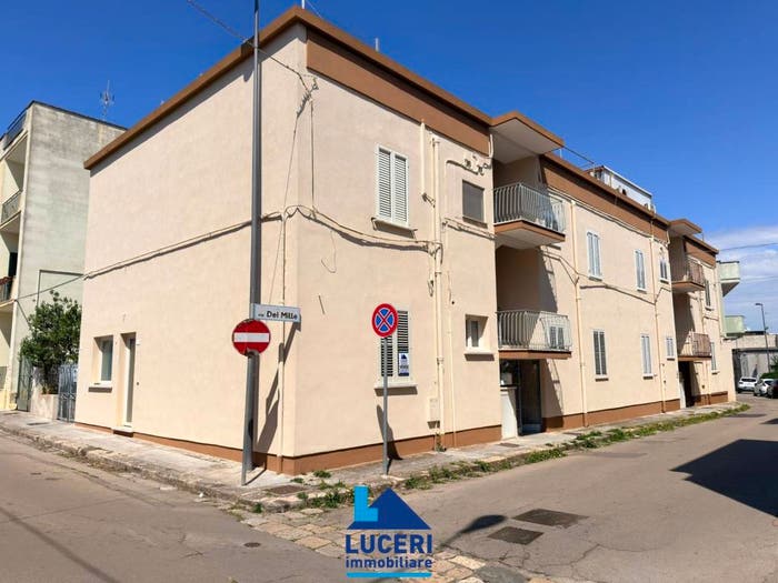 Appartamento trilocale in vendita in Via dei Mille, Alezio