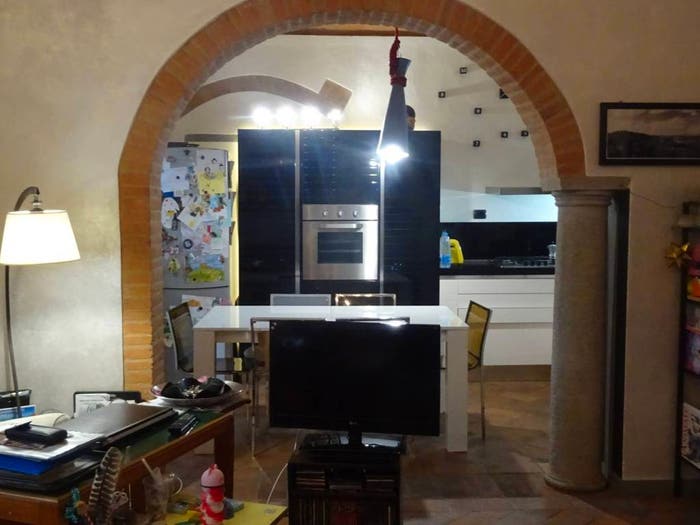 Appartamento quadrilocale in vendita in Piazza unità d' italia, Montespertoli