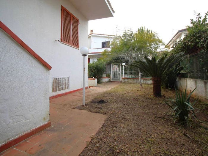 Casa con 5 locali in vendita in via dei Marinai, Calalunga Pietragrande, Montauro