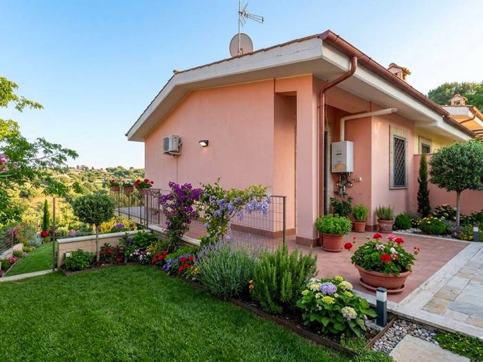Casa quadrilocale in vendita in Via Antonio Varisco, Trullo, Morlupo