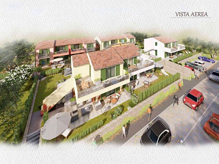 Appartamento trilocale in vendita in Via Giovanni Battista Accame, Lucco Neironi, Tovo San Giacomo