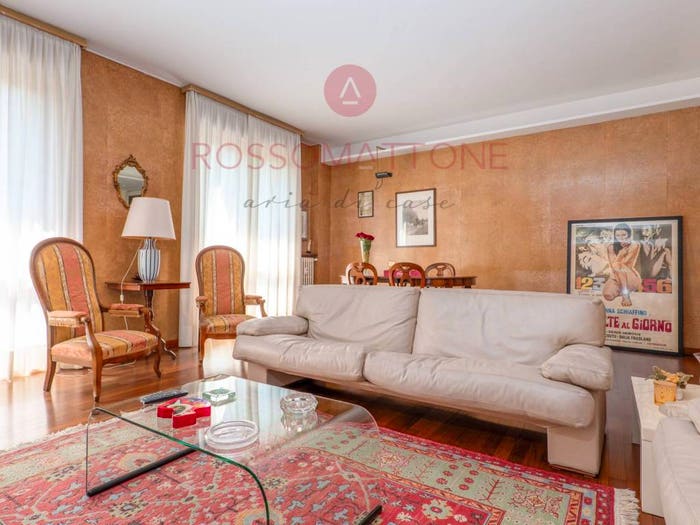 Appartamento quadrilocale in vendita in Via Giuseppe Dezza, Dezza, Milano