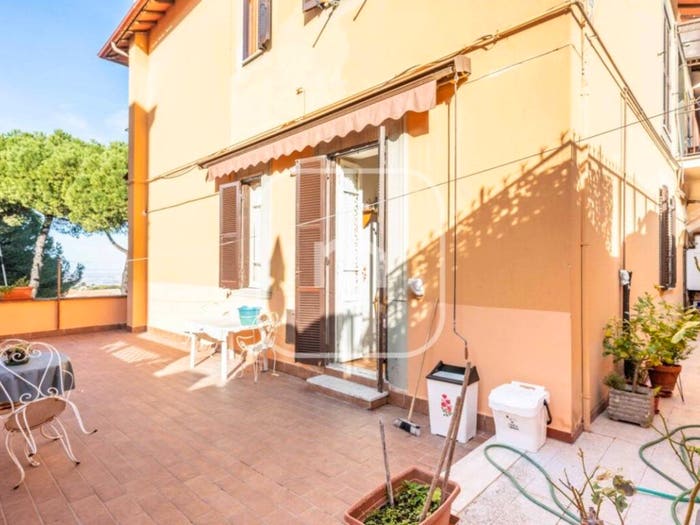 Appartamento quadrilocale in vendita in Via Frascati, Centro, Monte Porzio Catone
