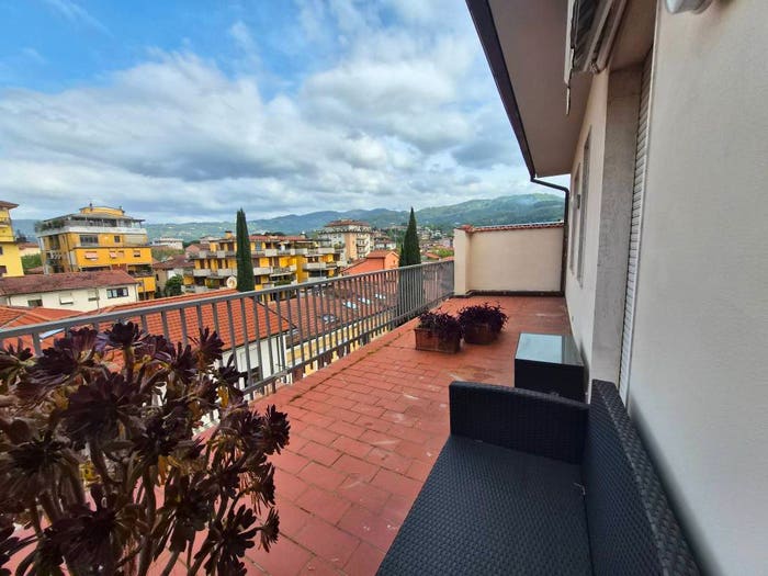 Appartamento con 5 locali in vendita in Corso Roma, MontecatiniTerme