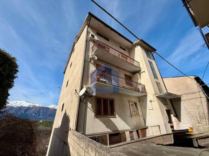 Appartamento quadrilocale in vendita in Via della Pace, Centro, Gessopalena