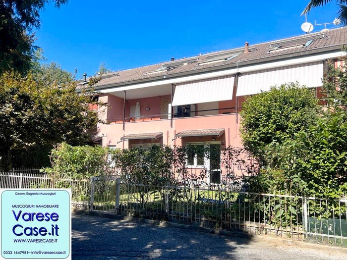 Appartamento monolocale in vendita in Via Belvedere, Centro, Ispra