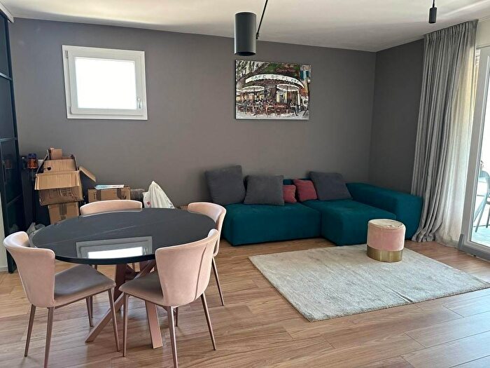 Appartamento con 5 locali in vendita in Viale Siracusa, Rimini