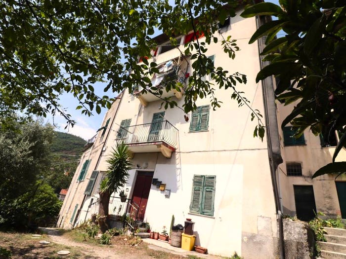 Appartamento trilocale in vendita in Via Giovi, San Lorenzo, Giustenice