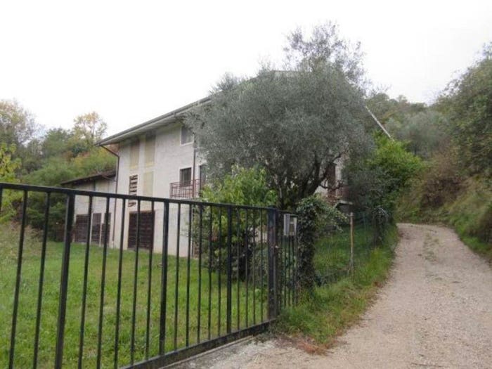Appartamento con 6 locali in vendita in Via Pianezzola, Marostica