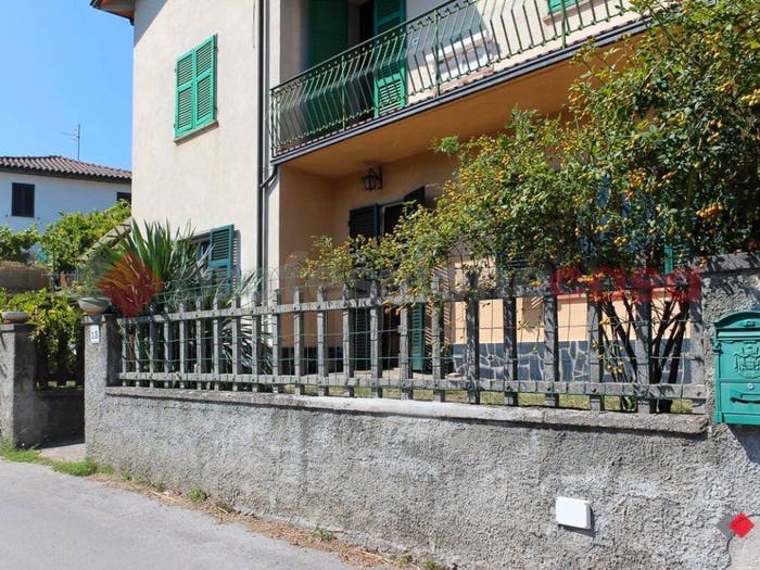 Appartamento trilocale in vendita in Via di Chiosa, Piazza Al Serchio San Michele, Piazza al Serchio