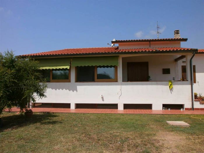 Casa con 6 locali in vendita in Via Pian di Mezzo, Marina Di Campo, Campo nell'Elba